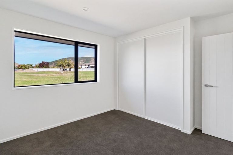 Photo of property in 16 Hillary Street, Waimate, 7924