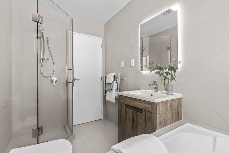 Photo of property in 106b Coronation Road, Hillcrest, Auckland, 0627