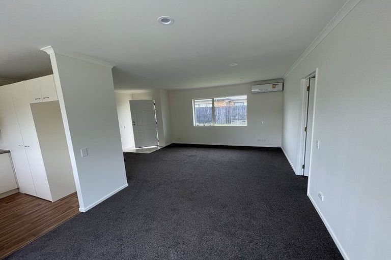 Photo of property in 54 Montilla Place, Manurewa, Auckland, 2102