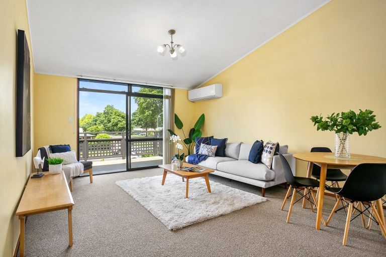 Photo of property in 8/98 Burns Street, Leamington, Cambridge, 3432