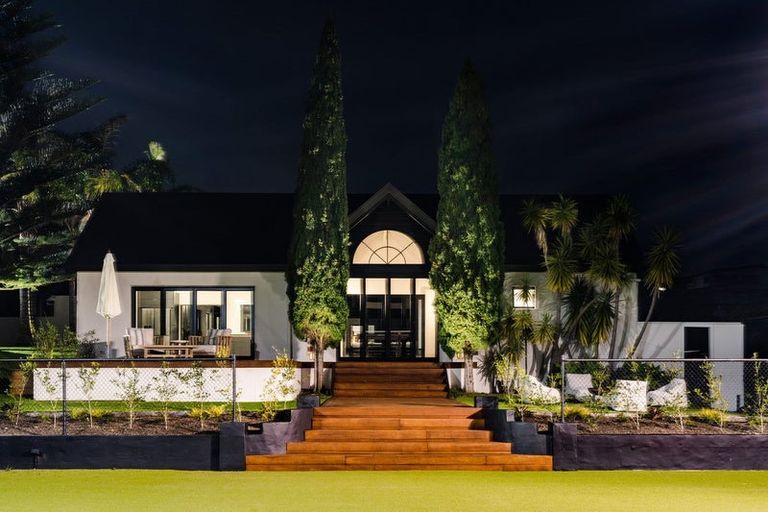 Photo of property in 211 Schnapper Rock Road, Schnapper Rock, Auckland, 0632