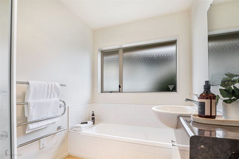 Photo of property in 15 Pyrite Street, Westgate, Auckland, 0614