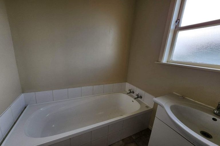 Photo of property in 40 Titoki Street, Castlecliff, Whanganui, 4501