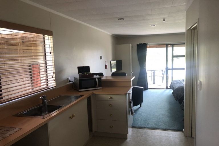 Photo of property in 2 Tangitu Street, Motuoapa, 3382