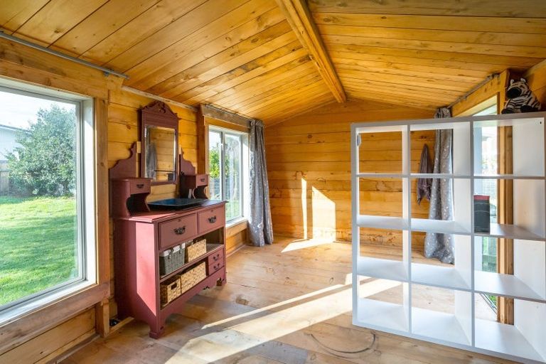 Photo of property in 12 Clifton Avenue, Carterton, 5713