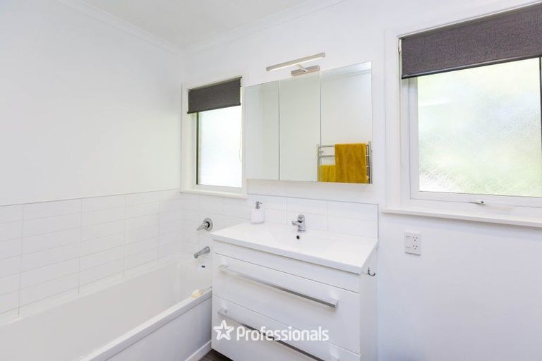 Photo of property in 37 Sunbrae Drive, Silverstream, Upper Hutt, 5019