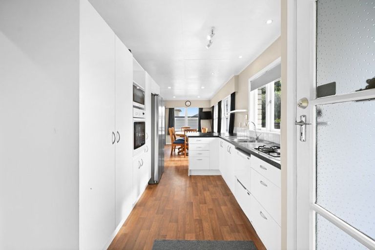 Photo of property in 69 Resthill Crescent, Glenview, Hamilton, 3206