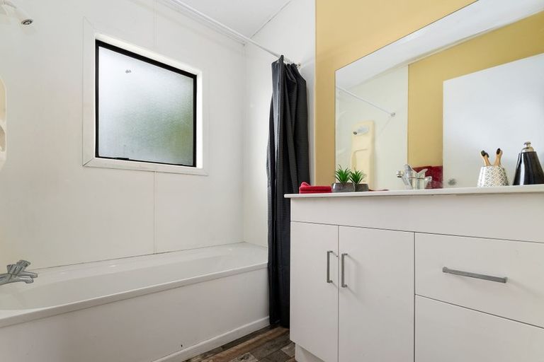 Photo of property in 28a Grayson Avenue, Mangakakahi, Rotorua, 3015