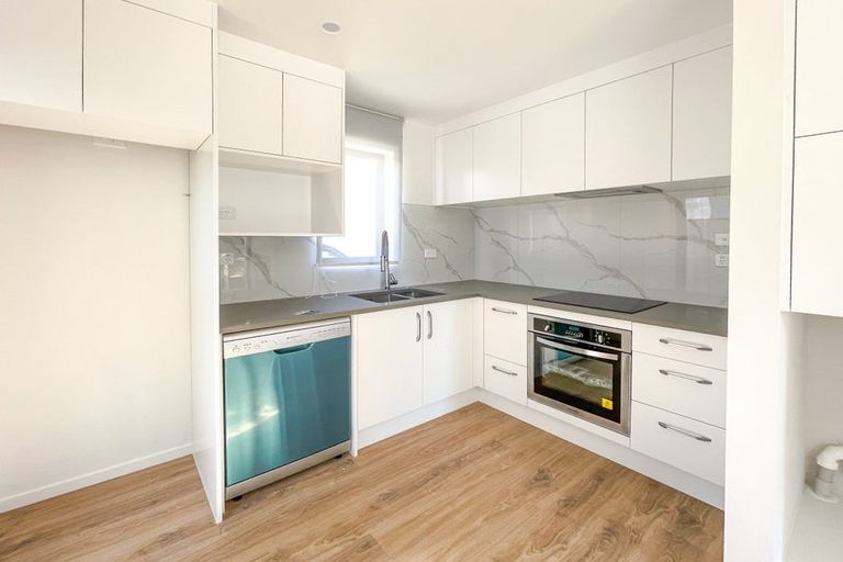 Photo of property in 321b Pakuranga Road, Pakuranga Heights, Auckland, 2010