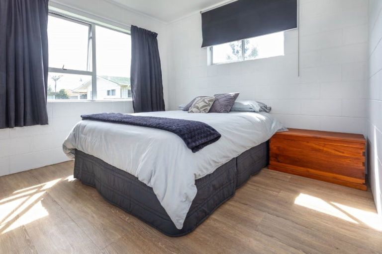 Photo of property in 320 Ocean Road, Whangamata, 3620