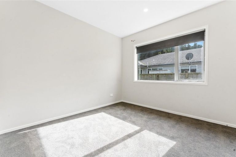 Photo of property in 6 Te Roera Place, Riverhead, 0820