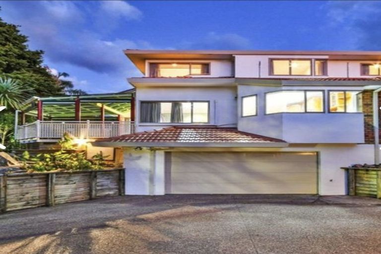 Photo of property in 5 Silkwood Grove, Totara Heights, Auckland, 2105
