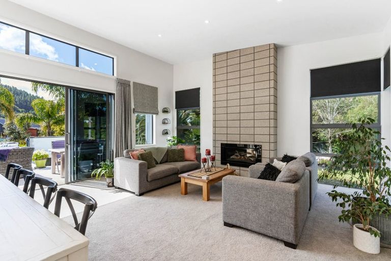 Photo of property in 14 Titoki Lane, Whangamata, 3691