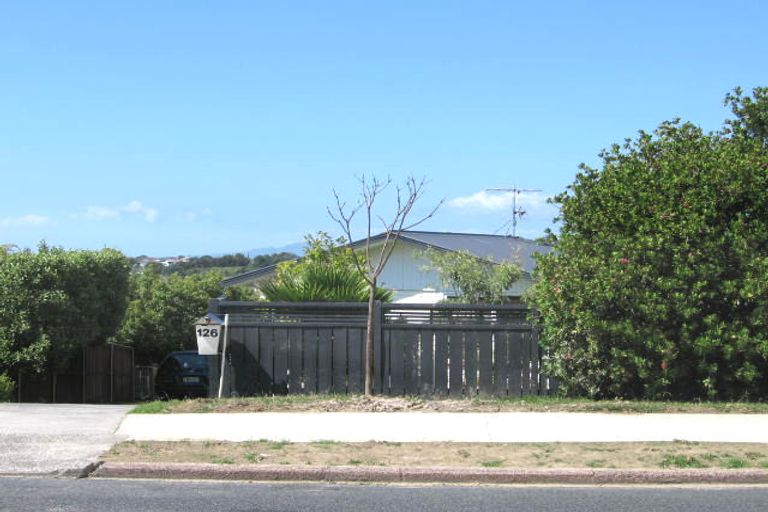 Photo of property in 126 Glamorgan Drive, Torbay, Auckland, 0630