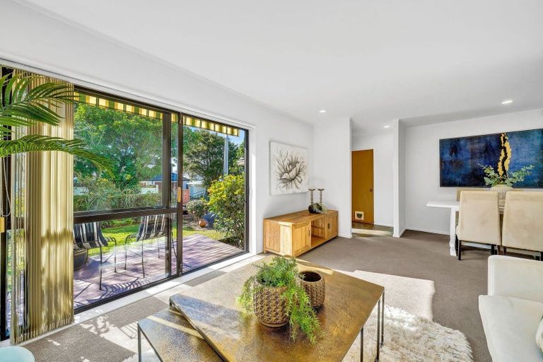 Photo of property in 1a Kowhatu Road, One Tree Hill, Auckland, 1061