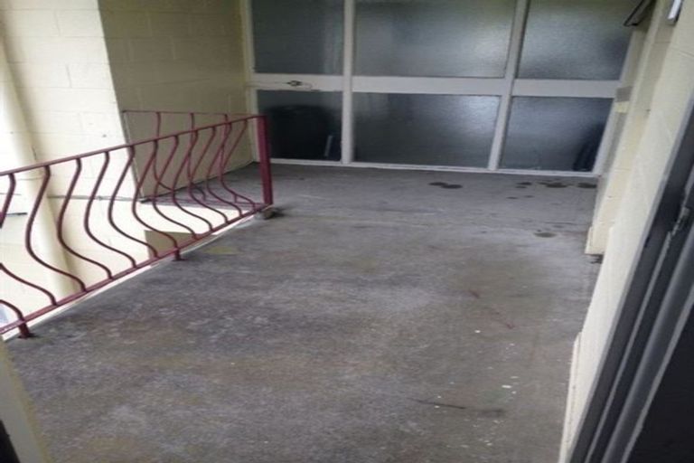 Photo of property in 9/11 Trafalgar Street, Johnsonville, Wellington, 6037