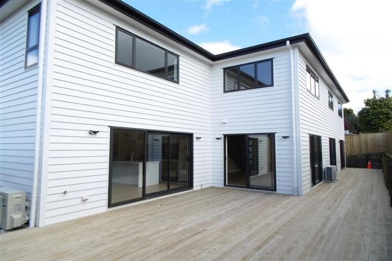 Photo of property in 39b Edgeworth Road, Glenfield, Auckland, 0629