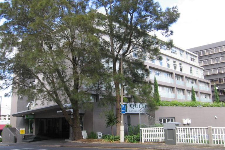 Photo of property in 406/31 Davis Crescent, Newmarket, Auckland, 1023