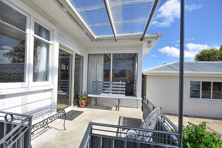 Photo of property in 54 Chaucer Street, Milton, 9220