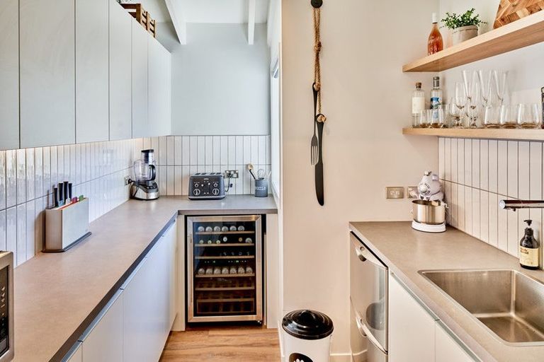 Photo of property in 16 Grange Park Avenue, Raumati South, Paraparaumu, 5032