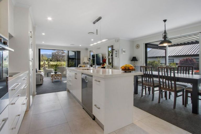 Photo of property in 28 Arran Drive, Aongatete, Katikati, 3178