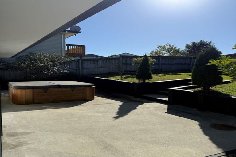 Photo of property in 6 Maylee Crescent, Gulf Harbour, Whangaparaoa, 0930