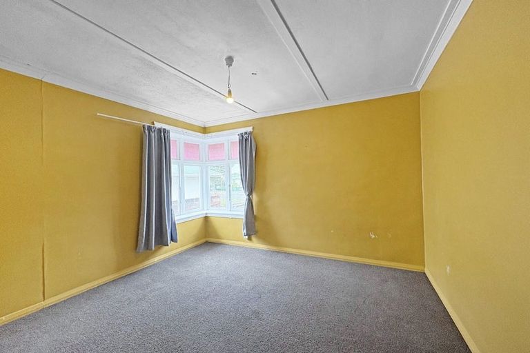 Photo of property in 37 Manuka Street, Castlecliff, Whanganui, 4501