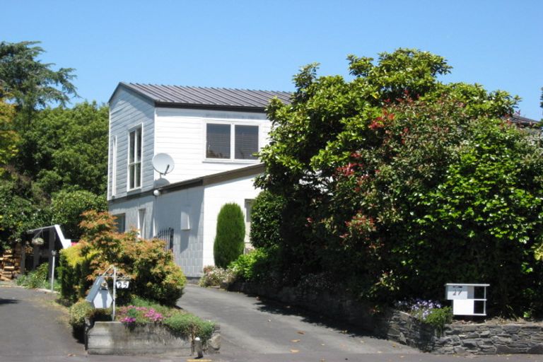 Photo of property in 27 Dunrobin Place, Avonhead, Christchurch, 8042