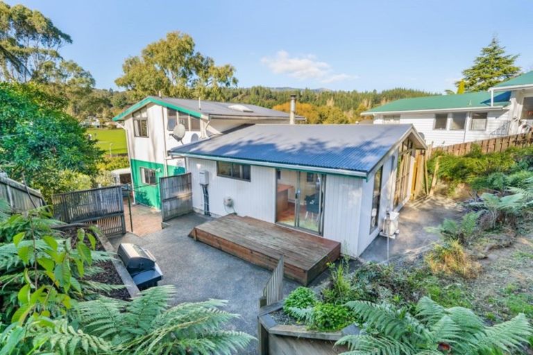 Photo of property in 57 Norana Road, Timberlea, Upper Hutt, 5018