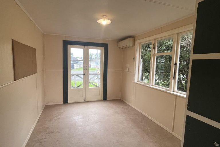 Photo of property in 6 Ayr Place, Hokowhitu, Palmerston North, 4410