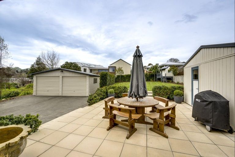 Photo of property in 47 Iona Road, Havelock North, 4130