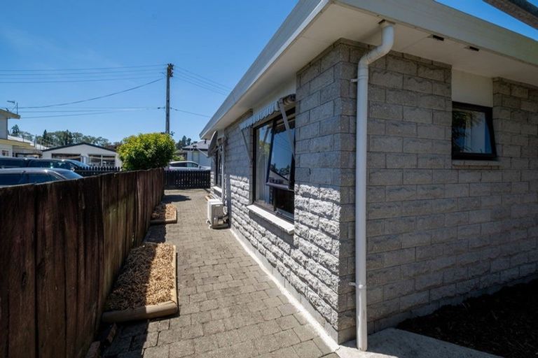 Photo of property in 2/13 Willow Avenue, Stoke, Nelson, 7011