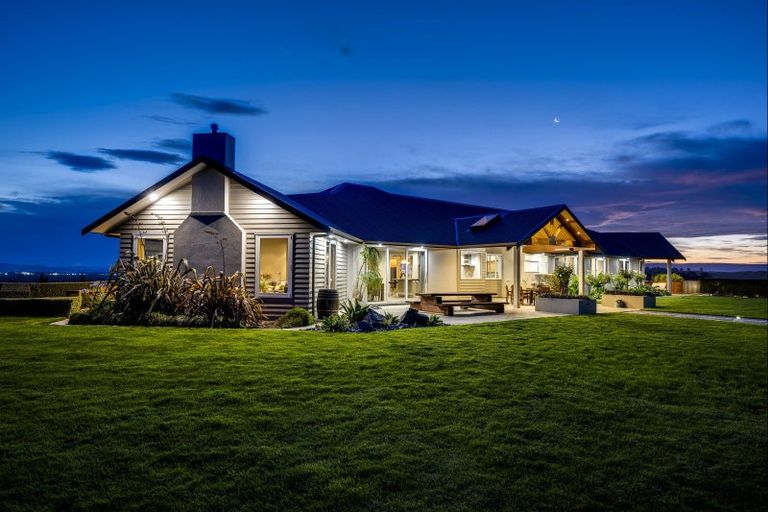 Photo of property in The Woolshed, 15g Omarunui Road, Waiohiki, Napier, 4183