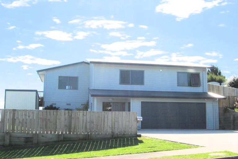 Photo of property in 11 Langstone Street, Welcome Bay, Tauranga, 3112