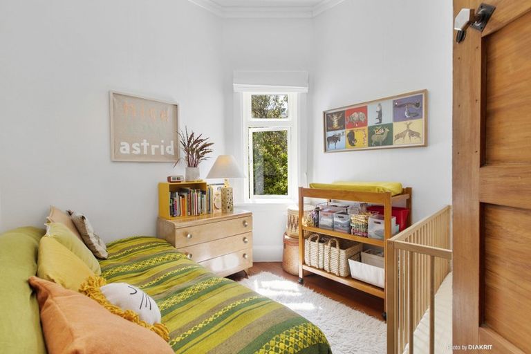 Photo of property in 2 Borlase Street, Brooklyn, Wellington, 6021