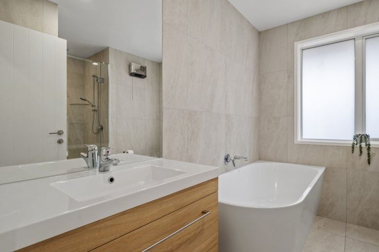 Photo of property in 18 Puna Rise, Wharewaka, Taupo, 3330