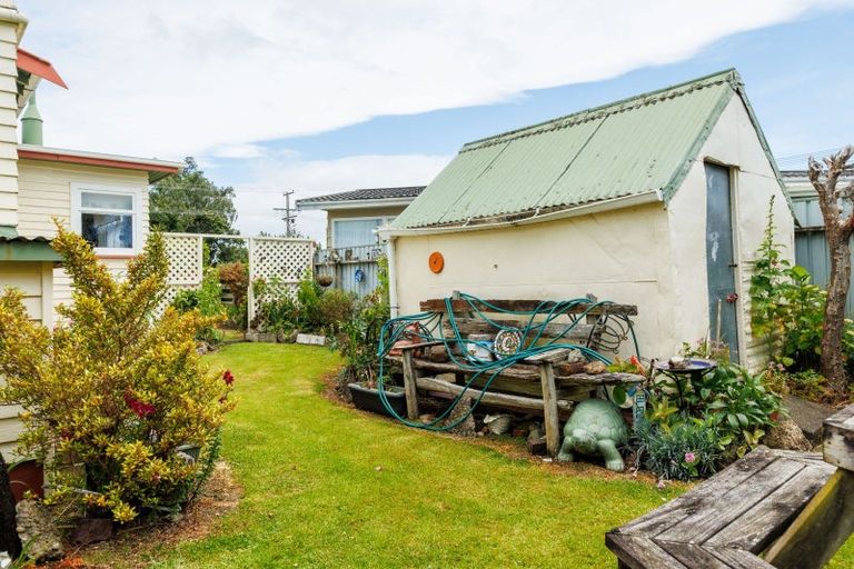 Photo of property in 24 Mangahao Road, Pahiatua, 4910