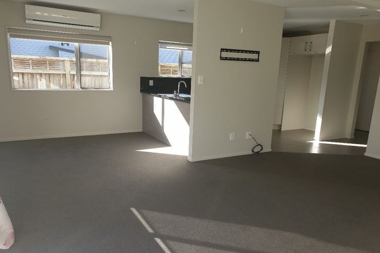 Photo of property in 18/45a Swanson Road, Henderson, Auckland, 0610