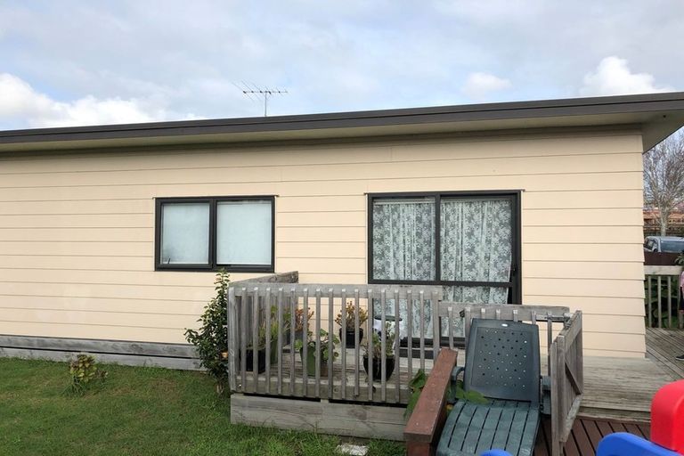 Photo of property in 9 Kent Road, Manurewa, Auckland, 2102