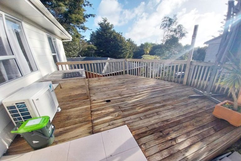 Photo of property in 1/14 Vonnell Place, Birkdale, Auckland, 0626