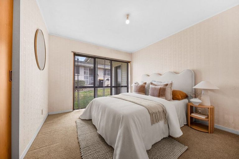 Photo of property in 4 Oxford Street, Lansdowne, Masterton, 5810