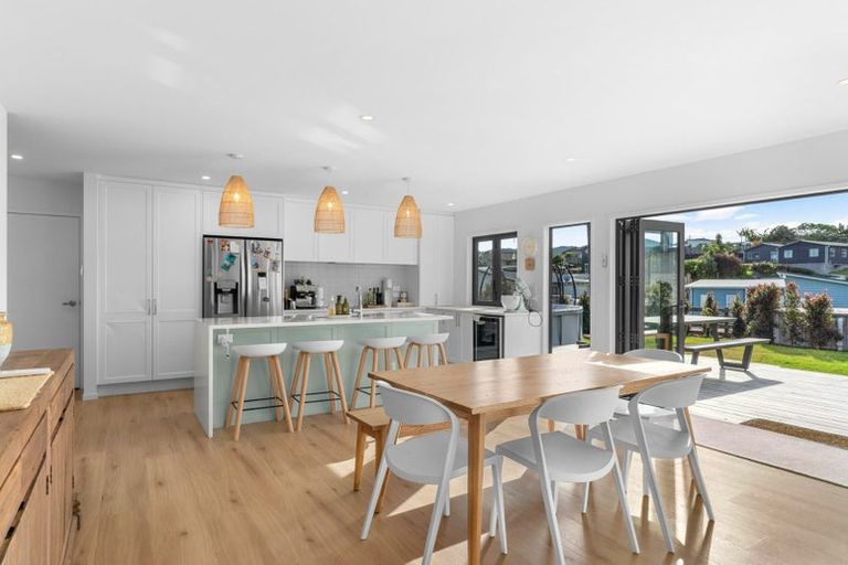 Photo of property in 54 Marram Place, Mangawhai Heads, Mangawhai, 0505