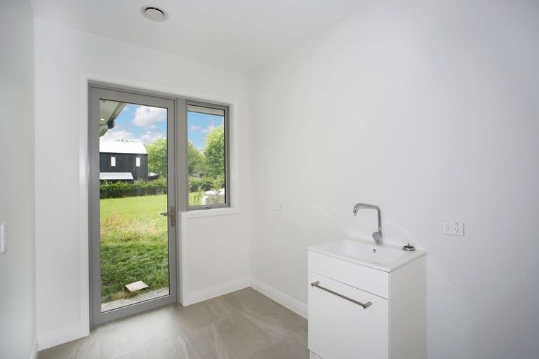 Photo of property in 5 Riverside Way, Amberley, 7410