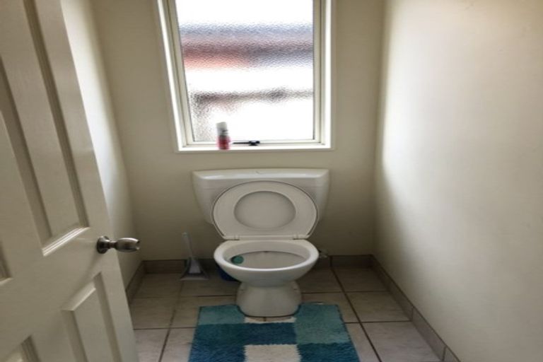 Photo of property in 18 Norman Close, The Gardens, Auckland, 2105