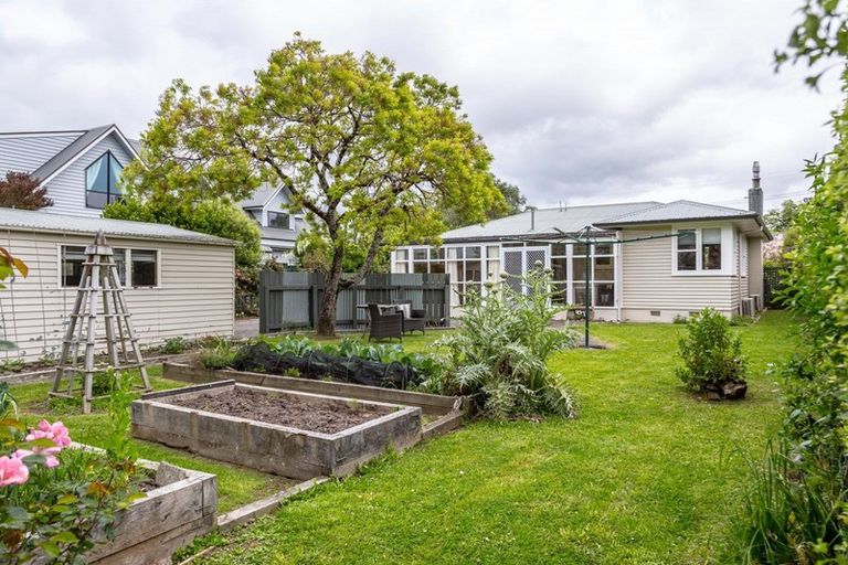 Photo of property in 6 Udy Street, Greytown, 5712