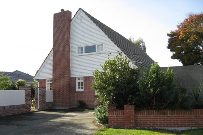 Photo of property in 21 Joyce Crescent, Ilam, Christchurch, 8041