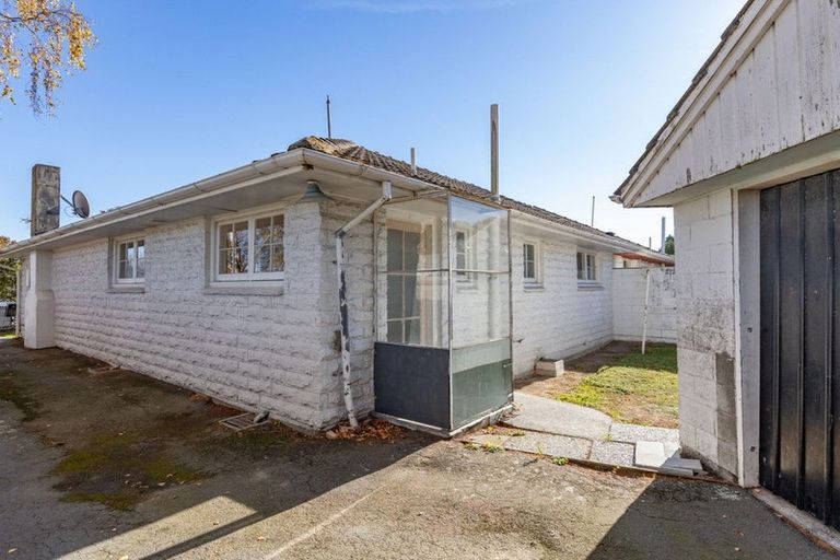 Photo of property in 2/170 Waimairi Road, Ilam, Christchurch, 8041