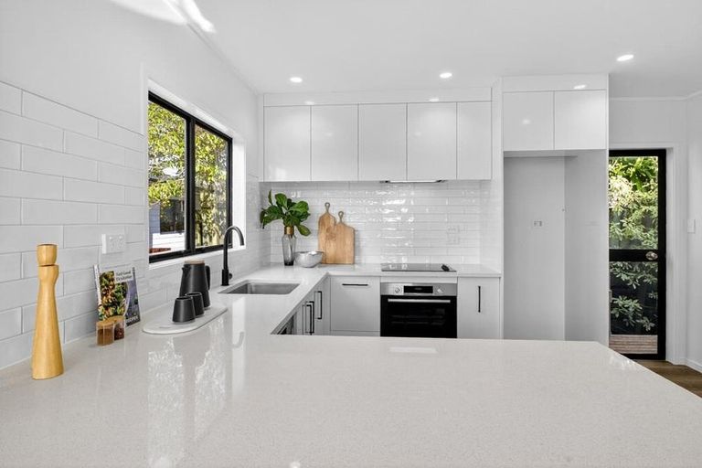 Photo of property in 14/16 Mahara Avenue, Birkenhead, Auckland, 0626