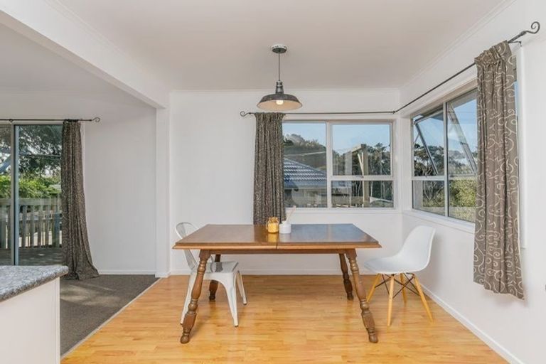 Photo of property in 9 Blacks Road, Greenhithe, Auckland, 0632