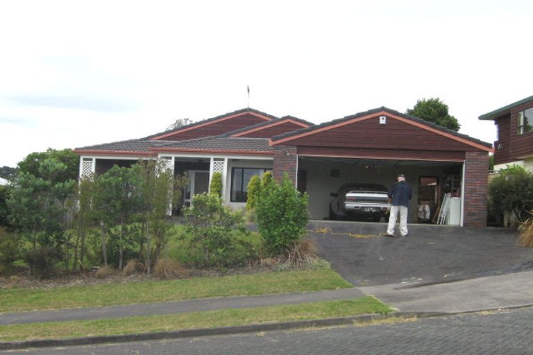 Photo of property in 5 Chedworth Drive, Glenfield, Auckland, 0629